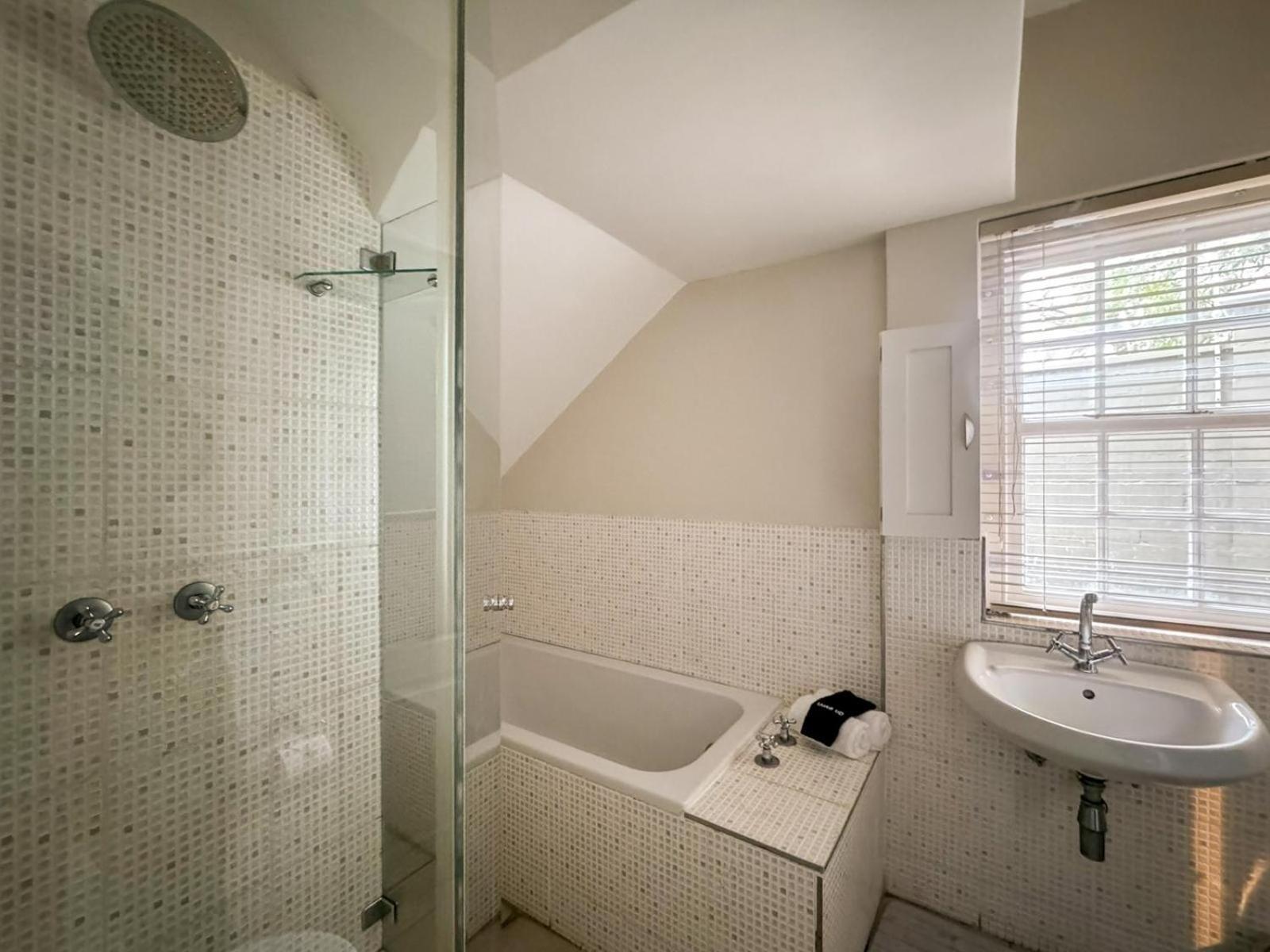 Tokai Forest Guest House Room photo